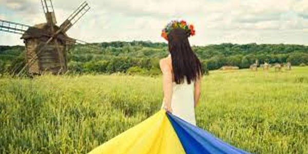 Уважаемые клиенты! Поздравляем Вас с наступающими праздникам